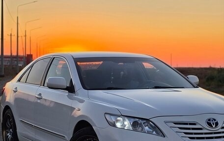 Toyota Camry, 2006 год, 1 400 000 рублей, 2 фотография