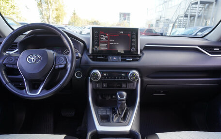 Toyota RAV4, 2020 год, 3 366 000 рублей, 12 фотография