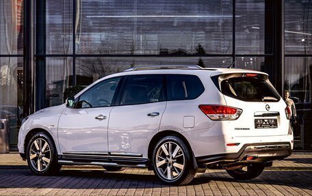 Nissan Pathfinder, 2016 год, 1 595 000 рублей, 4 фотография