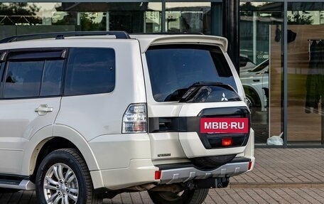 Mitsubishi Pajero IV, 2015 год, 2 125 000 рублей, 10 фотография