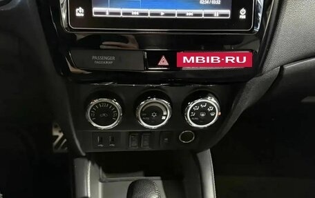 Mitsubishi ASX I рестайлинг, 2019 год, 2 000 000 рублей, 31 фотография