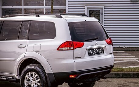 Mitsubishi Pajero Sport II рестайлинг, 2015 год, 1 565 000 рублей, 10 фотография