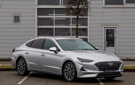 Hyundai Sonata VIII, 2021 год, 1 945 000 рублей, 3 фотография