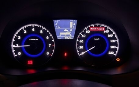 Hyundai Solaris II рестайлинг, 2012 год, 1 200 000 рублей, 23 фотография