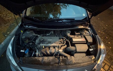 Hyundai Solaris II рестайлинг, 2012 год, 1 200 000 рублей, 26 фотография