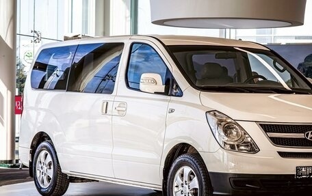 Hyundai Grand Starex Grand Starex I рестайлинг 2, 2015 год, 1 975 000 рублей, 7 фотография
