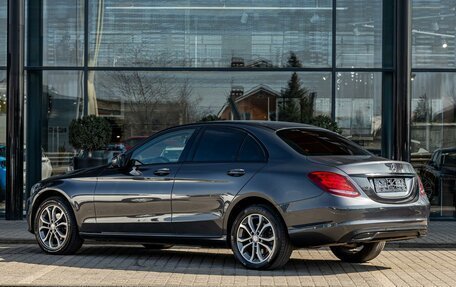 Mercedes-Benz C-Класс, 2017 год, 1 865 000 рублей, 4 фотография