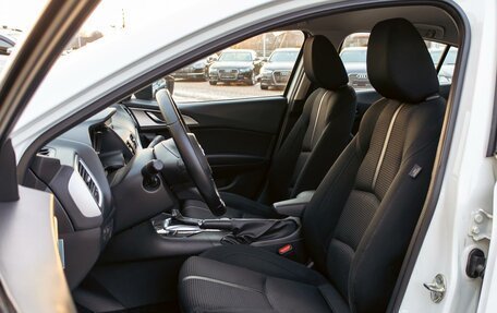 Mazda 3, 2018 год, 1 375 000 рублей, 11 фотография