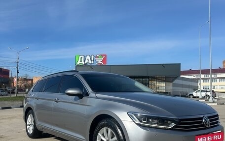 Volkswagen Passat B8 рестайлинг, 2019 год, 1 945 000 рублей, 2 фотография