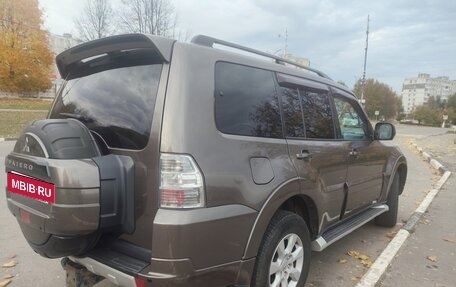 Mitsubishi Pajero IV, 2011 год, 1 550 000 рублей, 6 фотография