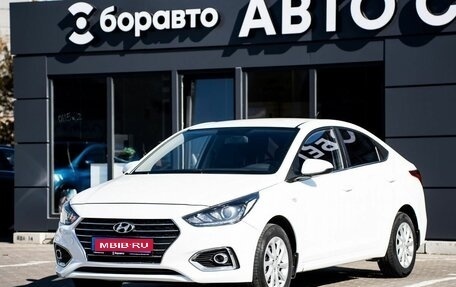 Hyundai Solaris II рестайлинг, 2017 год, 1 360 000 рублей, 1 фотография