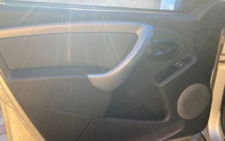 Renault Duster I рестайлинг, 2014 год, 900 000 рублей, 14 фотография