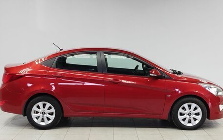 Hyundai Solaris II рестайлинг, 2016 год, 1 040 000 рублей, 3 фотография