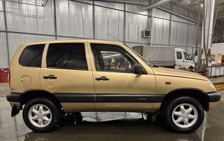 Chevrolet Niva I рестайлинг, 2004 год, 530 000 рублей, 4 фотография