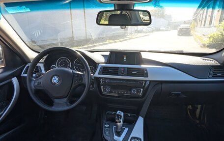BMW 3 серия, 2018 год, 1 290 000 рублей, 7 фотография