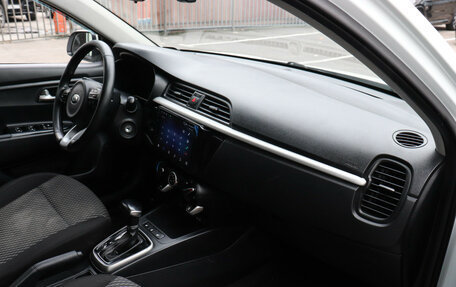 KIA Rio IV, 2018 год, 1 047 000 рублей, 8 фотография