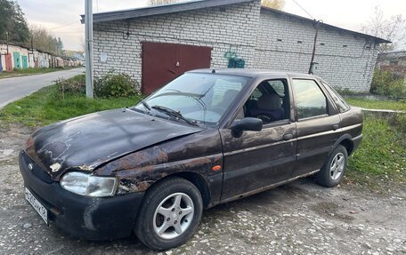 Ford Escort V, 1997 год, 60 000 рублей, 2 фотография