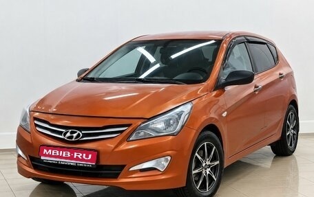 Hyundai Solaris II рестайлинг, 2015 год, 695 000 рублей, 1 фотография