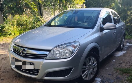 Opel Astra H, 2013 год, 560 000 рублей, 1 фотография