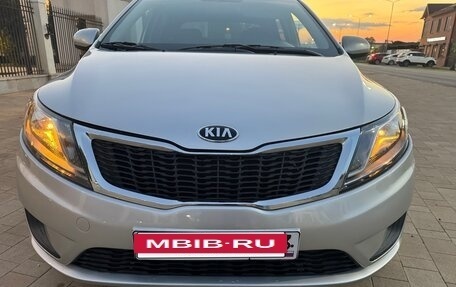 KIA Rio III рестайлинг, 2014 год, 1 050 000 рублей, 2 фотография