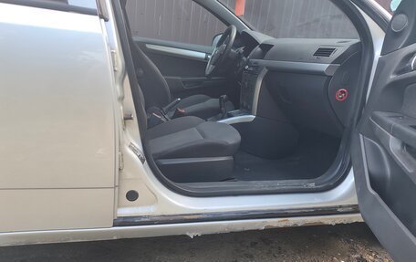 Opel Astra H, 2013 год, 560 000 рублей, 20 фотография
