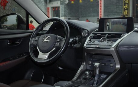 Lexus NX I, 2021 год, 2 420 000 рублей, 17 фотография