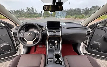 Lexus NX I, 2021 год, 2 400 000 рублей, 9 фотография