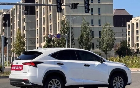 Lexus NX I, 2021 год, 2 400 000 рублей, 5 фотография