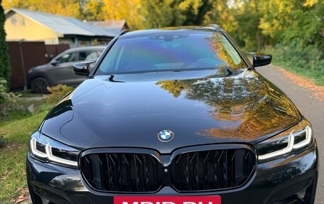 BMW 5 серия, 2017 год, 3 290 000 рублей, 3 фотография