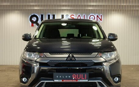 Mitsubishi Outlander III рестайлинг 3, 2019 год, 2 295 000 рублей, 2 фотография