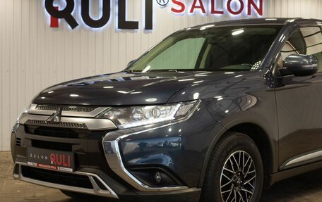 Mitsubishi Outlander III рестайлинг 3, 2019 год, 2 295 000 рублей, 6 фотография