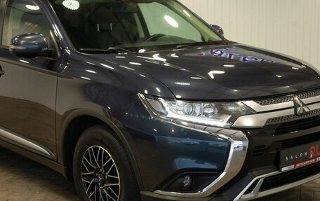 Mitsubishi Outlander III рестайлинг 3, 2019 год, 2 295 000 рублей, 7 фотография