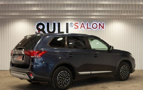 Mitsubishi Outlander III рестайлинг 3, 2019 год, 2 295 000 рублей, 10 фотография