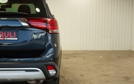 Mitsubishi Outlander III рестайлинг 3, 2019 год, 2 295 000 рублей, 12 фотография