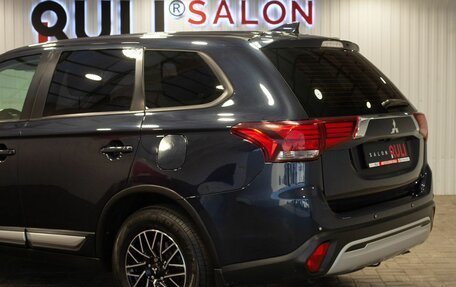 Mitsubishi Outlander III рестайлинг 3, 2019 год, 2 295 000 рублей, 14 фотография