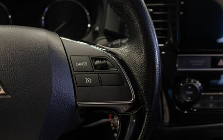 Mitsubishi Outlander III рестайлинг 3, 2019 год, 2 295 000 рублей, 25 фотография