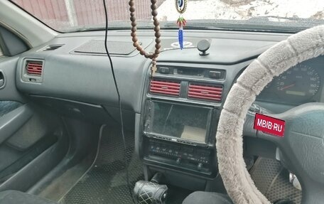 Toyota Carina, 2001 год, 338 000 рублей, 20 фотография