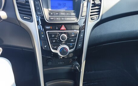 Hyundai i30 II рестайлинг, 2013 год, 930 000 рублей, 8 фотография
