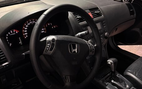 Honda Accord VII рестайлинг, 2005 год, 800 000 рублей, 20 фотография