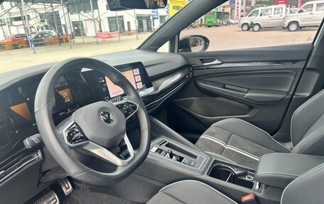 Volkswagen Golf VIII, 2023 год, 1 850 001 рублей, 9 фотография