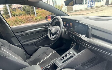Volkswagen Golf VIII, 2023 год, 1 850 001 рублей, 10 фотография