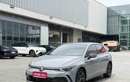 Volkswagen Golf VIII, 2023 год, 1 800 001 рублей, 1 фотография