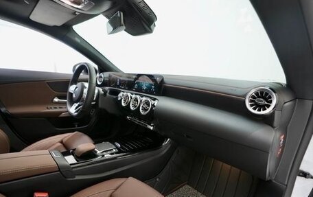 Mercedes-Benz CLA, 2022 год, 2 950 000 рублей, 7 фотография