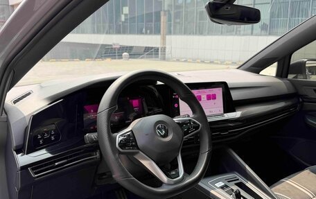 Volkswagen Golf VIII, 2023 год, 1 800 001 рублей, 10 фотография