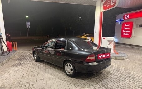 Opel Vectra B рестайлинг, 2000 год, 200 000 рублей, 4 фотография