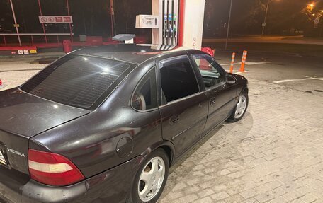 Opel Vectra B рестайлинг, 2000 год, 200 000 рублей, 6 фотография