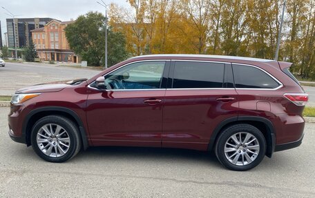 Toyota Highlander III, 2014 год, 3 050 000 рублей, 9 фотография