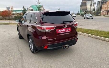 Toyota Highlander III, 2014 год, 3 050 000 рублей, 8 фотография