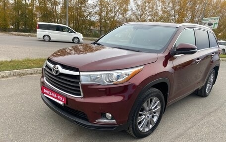 Toyota Highlander III, 2014 год, 3 050 000 рублей, 10 фотография