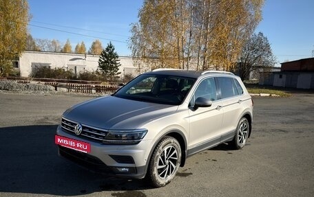 Volkswagen Tiguan II, 2018 год, 2 550 000 рублей, 3 фотография